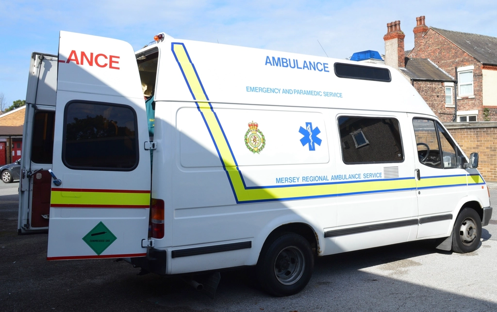 Es una división del servicio Especial de transporte, utilizado para transporte de pacientes. Las Instituciones prestadoras de servicios de salud matriculan sus ambulancias en Cootracesar para operar en el territorio Colombiana.